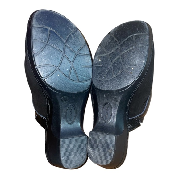 Thom McAn Slip On Clogs Black W/ Flower Accent  #40803 Leather Upper Women’s 8 W - Picture 10 of 12